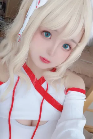 [Cosplay]角色扮演 白色 高叉连体衣 小狐狸巫女 日奈娇