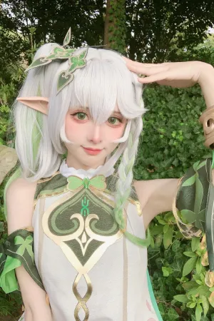 [Cosplay]角色扮演 户外 精灵装扮 纳西妲 紫氯氯