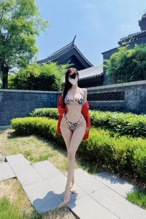 [FuLi]米友福利 斑马纹比基尼 秀魔鬼身材 斑马纹 蜜桃臀 脸红Dearie