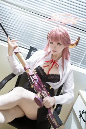 [Cosplay]角色扮演 性感白T 黑短裙 蔚蓝档案 炽天使克鲁鲁 星之迟迟