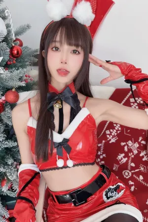 [Cosplay]角色扮演 红色 短裙套装 闪亮黑丝 圣诞兔 布丁大法