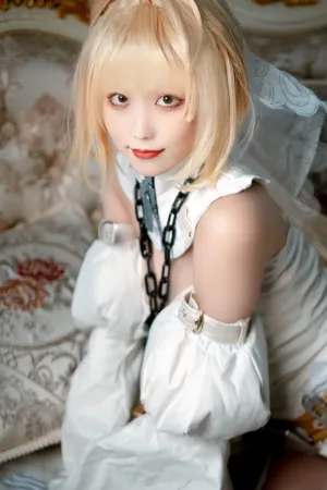[Cosplay]角色扮演 白色 高叉连体衣 白丝吊袜 尼禄花嫁 汪知子