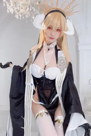 [Cosplay]角色扮演 23年12月订阅 三套服饰 修女装+女仆装+毛绒大衣 Ely_eee