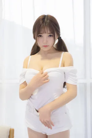 [WeiboGirl]微博红人 性感 白色上衣 白短裙 晴涩01 森萝财团