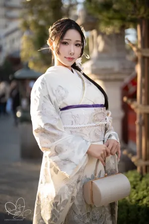 [Cosplay]角色扮演 寺庙外 银白色和服 新年和服 雨波_HaneAme