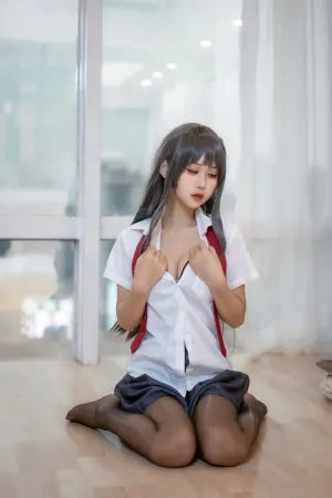 [Cosplay]角色扮演 灰色 百褶裙下 超薄黑丝 麻衣学姐JK 萌芽儿o0