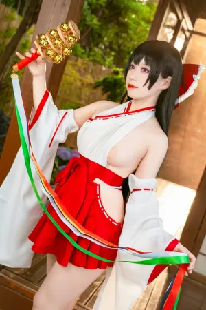 [Cosplay]角色扮演 巫女 芦苇苇苇