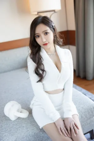 [FuLi]米友福利 xiuren秀人网 大尺度私拍 白色套装圣诞女郎 王馨瑶Yanni