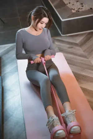 [FuLi]米友福利 稀有流出 高颜值 前凸后翘 大尺度定制 健身后 蜜蜜子