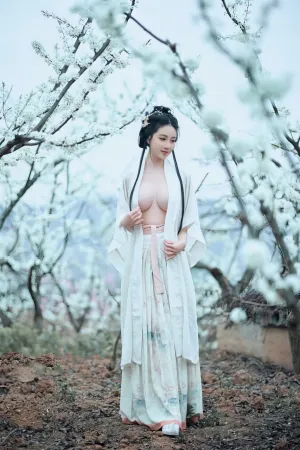 [Cosplay]角色扮演 三月榕 年年Nnian