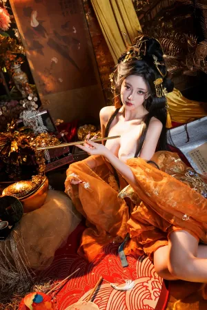 [Cosplay]角色扮演 宫廷 古装 灯笼 金蛇贺岁 年年Nnian