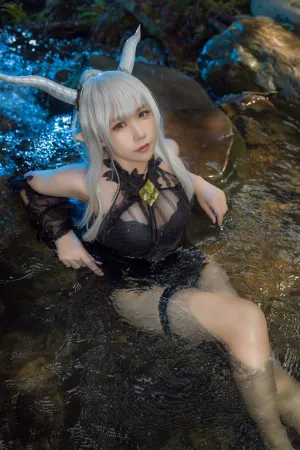 [Cosplay]角色扮演 明日方舟 闪灵 泳装 麻花酱