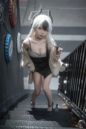 [Cosplay]角色扮演 礼服佳代子 矢量鱼