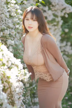 [FuLi]米友福利 性感套装 浅色蕾丝内衣 猥实人妻 皮皮奶