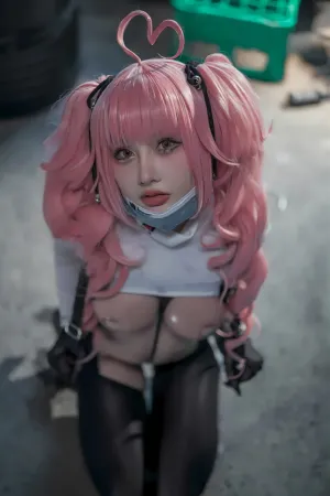 [Cosplay]角色扮演 交错战线 粉毛卡提娜 您的蛋蛋