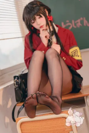 [Cosplay]角色扮演 风纪委员#大凤 咬一口兔娘