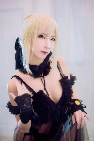 [Cosplay]角色扮演 fate 黑化Saber 半半子