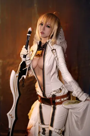 [Cosplay]角色扮演 FGO 白蔷薇姬 尼禄&middot;克劳狄乌斯 半半子