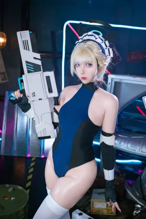 [Cosplay]角色扮演 蔚蓝档案 飞鸟马时#女仆 小和甜酒