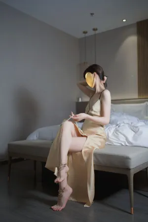 [FuLi]米友福利 金色礼服 禅院熏