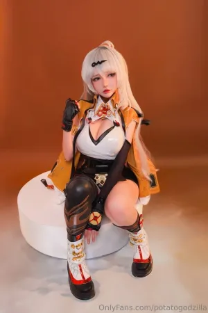 [Cosplay]角色扮演 绝区零 仪玄 Potato Godzilla