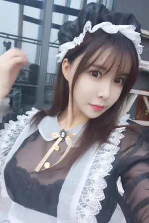 [Cosplay]角色扮演 黑色透明女仆 亚马逊鲶鱼
