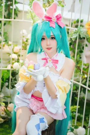 [Cosplay] 初音未来 复活节兔子 - 焖焖碳