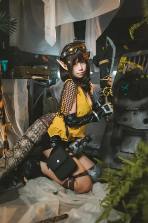 [Cosplay] 明日方舟 森蚺 精一 - 三無人型