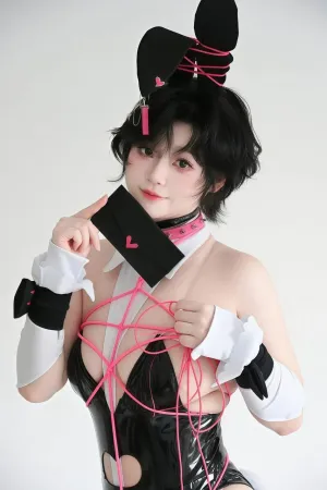 [Cosplay] 黑色胶衣 - 粉色兔女郎 - 一只毛毛帽