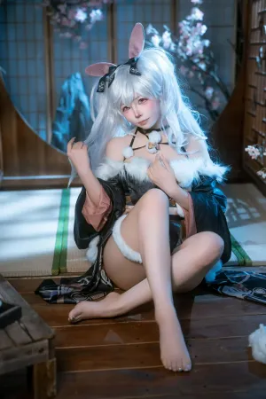 [Cosplay] 铁手叫兽 碧蓝航线 拉菲 兔兔城主 - -人形小猫