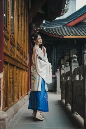 [Cosplay] 汉服 大慈寺外景 - Ash如月灰